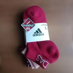adidas 赤系ソックス 3足セット 23-25cm
