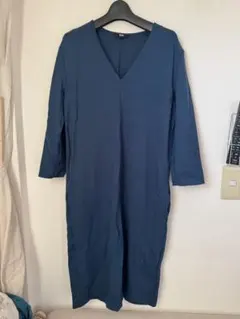 ＊UNIQLO ネイビー ＊Vネック ワンピース M