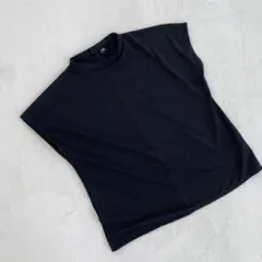 UNIQLO タンクトップ ブラック 袖なし クルーネック Lサイズ シンプル