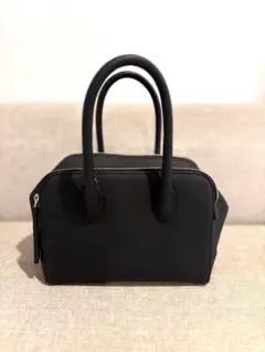 美品VASIC　cargo mini カーゴミニ レザー　シボ革　ブラック CARGO MINI, ブラック – VASIC ヴァジック日本公式サイト