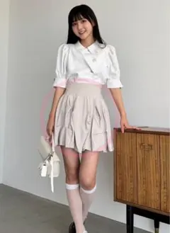 【試着のみ】dazzlinバルーンミニスカート（ベージュ）のサムネイル