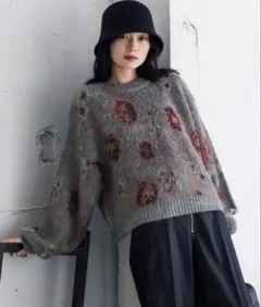 JEANASIS 花柄　ラメ　ニット セーター　長袖