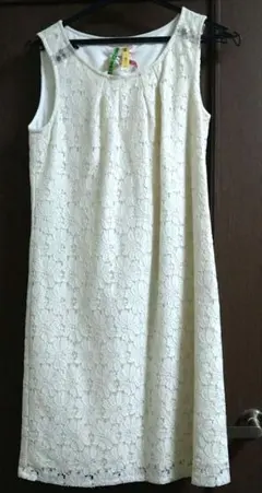 組曲　オフホワイトワンピース　M