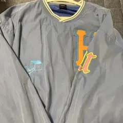 HUF Vネックのプルオーバーピステ