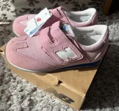 【タグ付新品】ニューバランスKV320 キッズスニーカー 18cm ピンク新古品