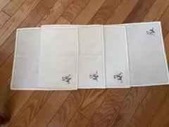 ドイツヴィンテージ　リネン製花柄刺繍ランチョンマット5枚セット　新品自宅保管