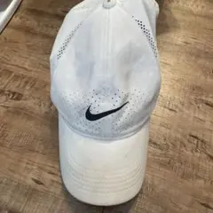 Nike メッシュパネル ホワイトキャップ