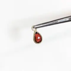 モザンビーク ガーネット AAA 天然石チャーム 18kgp 7×5mm 1ケ