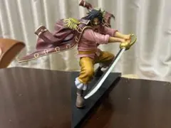 ワンピース ゴール・D・ロジャー フィギュアのサムネイル