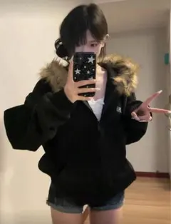 ファー付きブラックパーカー フリーサイズ