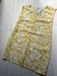 新品タグ付♡お値下げアクアガール ボタニカル柄ノースリーブチュニックイエローのサムネイル
