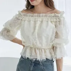 マジェスティックレゴン エアリーオフショルブラウス アイボリーのサムネイル