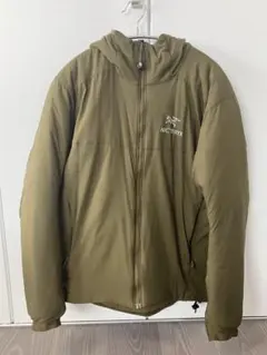 ARC'TERYX アトムARフーディ　S オリーブ