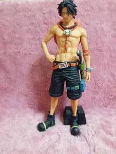 ONE PIECE エース フィギュア