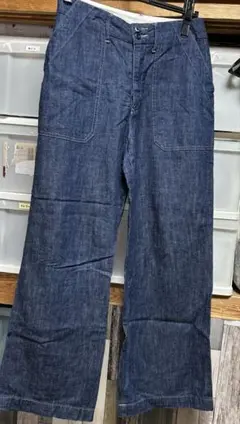 セポ　薄手ダークブルーデニムストレートパンツ