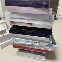 TWICE 複数アルバムセット　おまけ付き 値下げ中美品】 TWICE アルバムセット - メルカリ
