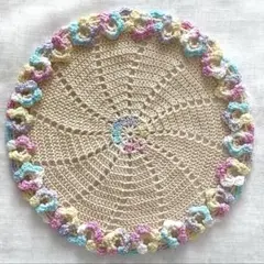 ドイリー 花模様 レース編み　 花瓶敷き　 インテリア