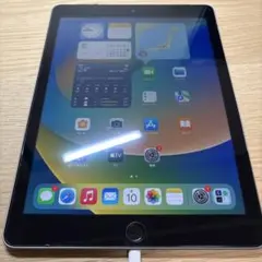 Apple iPad (第5世代) 128GB スペースグレー