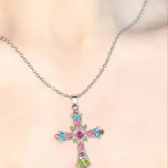 十字架カラフルネックレス　レディース　かわいいネックレス　レディースアクセサリー