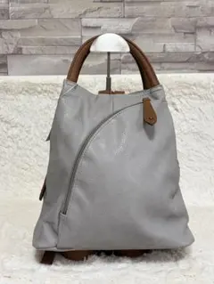 A.motion 3WAY リュック しずく型 未使用だけど 訳あり品 グレー系のサムネイル