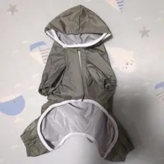 ダイソー 犬用 レインコート カーキ色