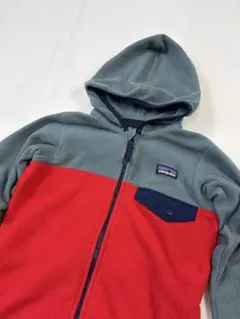 Patagonia　パタゴニア　キッズ　フルジップフリースパーカー　５T