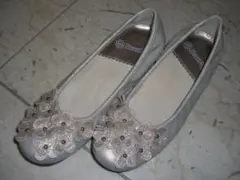 百貨店購入★ビューフォート★キラキラフラワーコンフォートパンプス２３