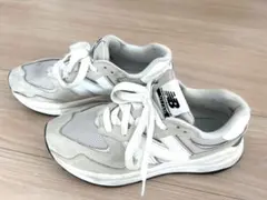 ニューバランススニーカー 57/40 ベージュ　24.5cm