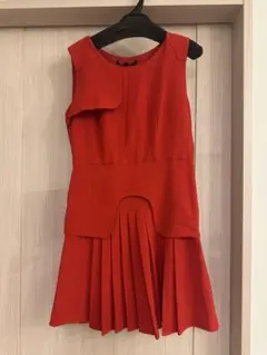 赤のプリーツスカートドレス Sサイズ