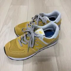 New Balance イエロースニーカー 574
