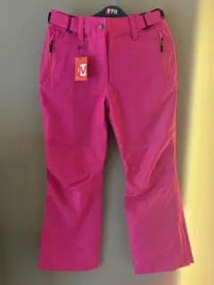ピンク スノーボードパンツ 女性用