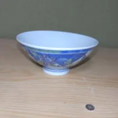 有田焼　飯碗 陶磁器 花柄 青色のサムネイル