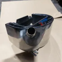 ハーレー FLSTC オイルタンクのサムネイル