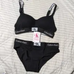Calvin Kleinブラ＆ショーツセットアップブラックMのサムネイル
