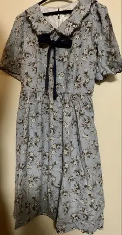 axes femme新品★ローズ柄襟付きワンピース・サックス・M