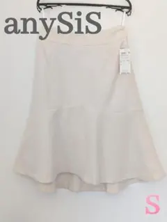 新品タグ付き　anySiS エニィスイス　ウールスカート　クリーム色