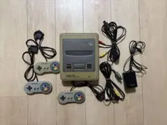 Nintendo Super Famicom 本体 コントローラー3個付き