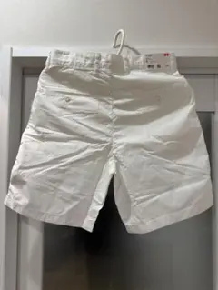 ユニクロ　ホワイトショートパンツ Mサイズ リラックスフィット