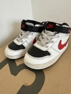 NIKE ハイカットスニーカー ホワイト/ブラック/レッド　14cm