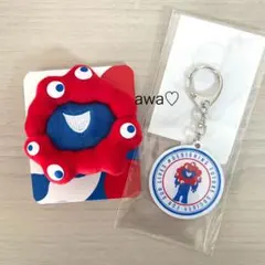 2個セット ミャクミャク ぬいぐるみ　バッジ　アクリル　キーホルダー