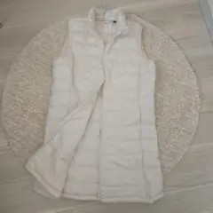クリーム色ロング ダウンベスト ジッパー付き