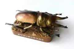 ムシキング オウゴンオニクワガタ フィギュアのサムネイル