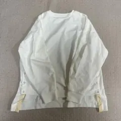 スタジオクリップ　サイドスナッププルオーバー