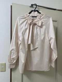 新品 エムプルミエ タフタストレッチボウタイリボンブラウスのサムネイル