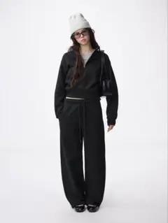 《新品》GU ヘビーウエイトスウェットバレルレッグパンツ（丈標準）　ブラック　S