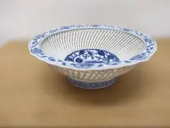 有田焼の網牡丹　菓子鉢　青い花柄　ボウル
