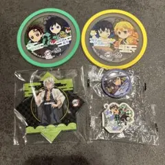 鬼滅の刃 キャラクターグッズセット　コースター　缶バッジ　キーホルダー
