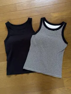 UNIQLO リブブラトップ/アメリカンスリーブ2枚セット ブラック ボーダーのサムネイル