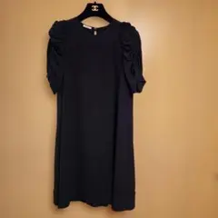 miu miu ミュウミュウ ワンピース ブラック ノースリーブ リボン 中古・古着通販】MIU MIU (ミュウミュウ) ビジューノースリーブ