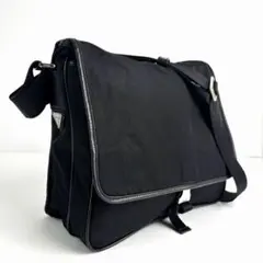 【極美品・A4可】PRADA メッセンジャーバッグ ナイロン×サフィアーノレザー
